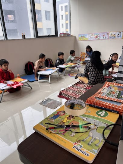 Digi Phonics at Kesnand Road & Baif Road (Wagholi)